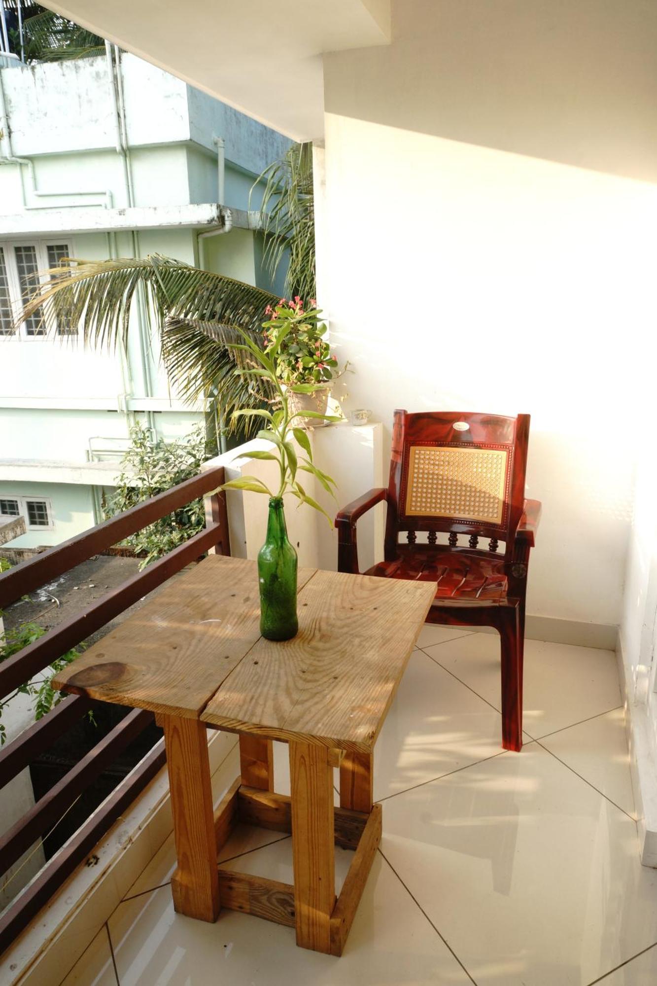 Appartement Nest à Kochi Extérieur photo