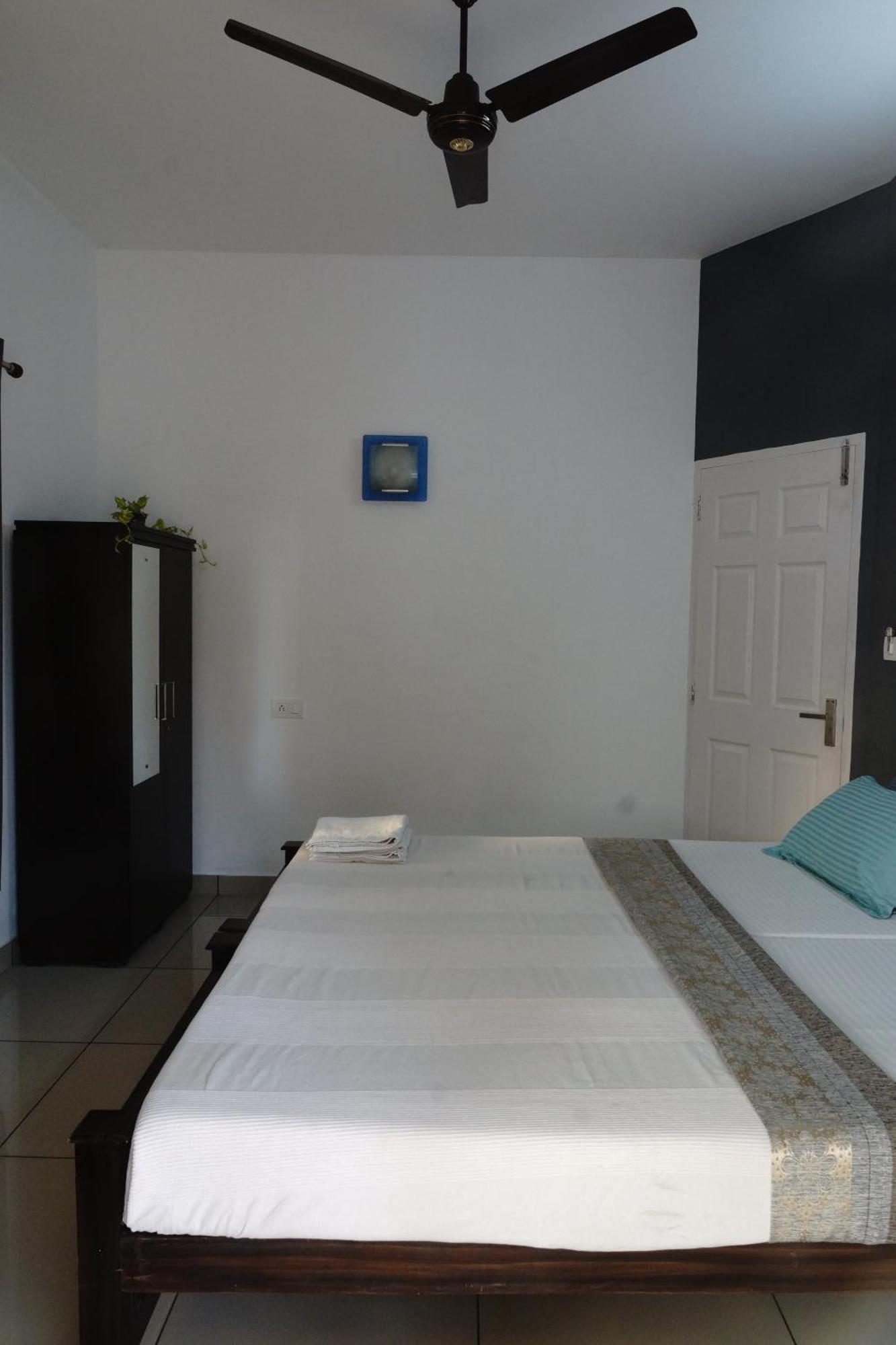 Appartement Nest à Kochi Extérieur photo